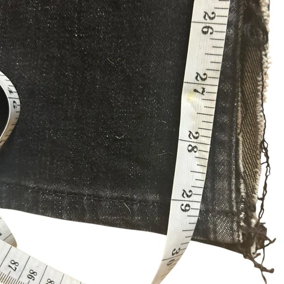 Zara Black Denim Flare Split Hem
High Rise Jeans Size 6 Raw Fringed Split Hem - Picture 11 of 12